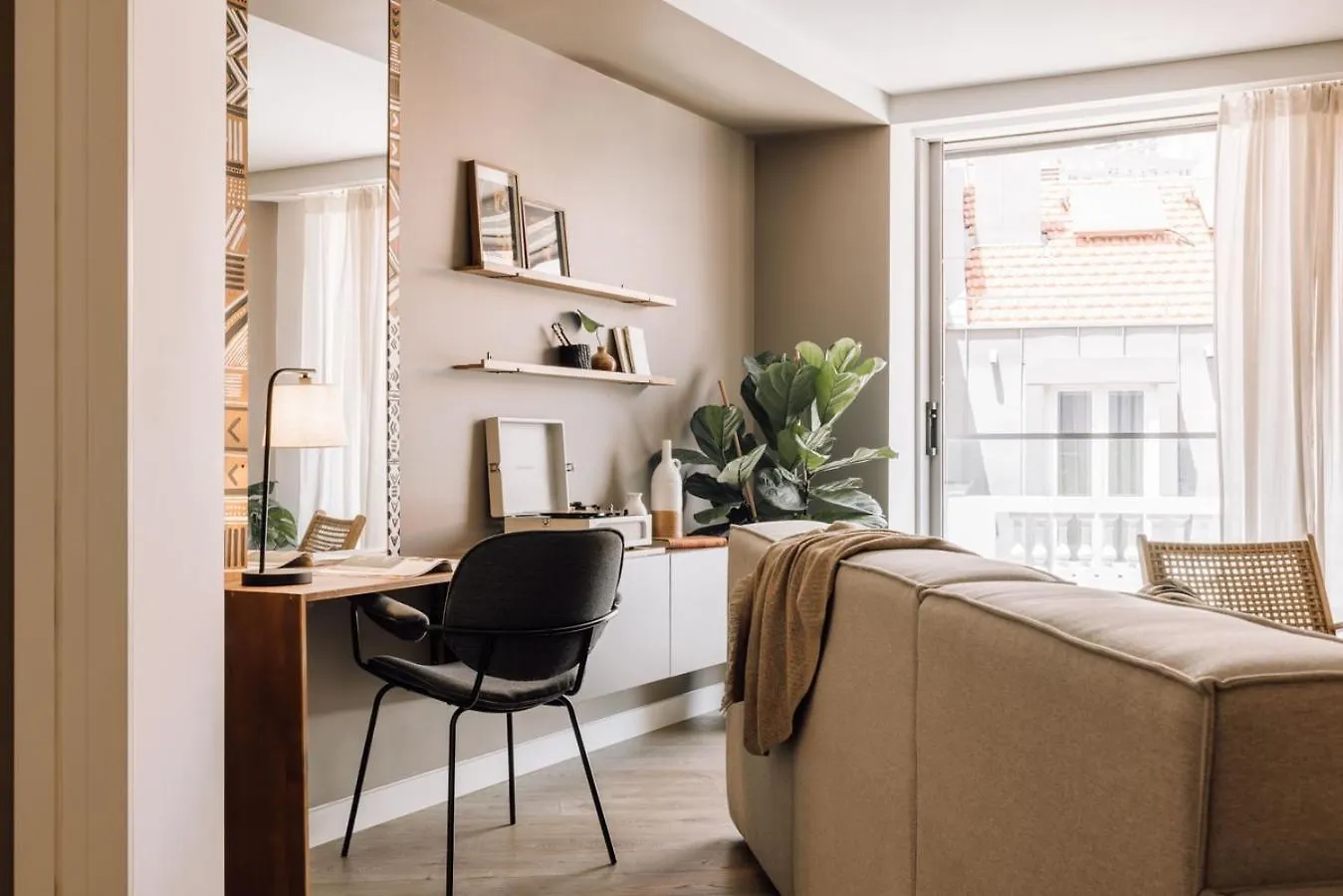 Apartment Rundi - 2 Bedrooms In Santo Antonio Lissabon